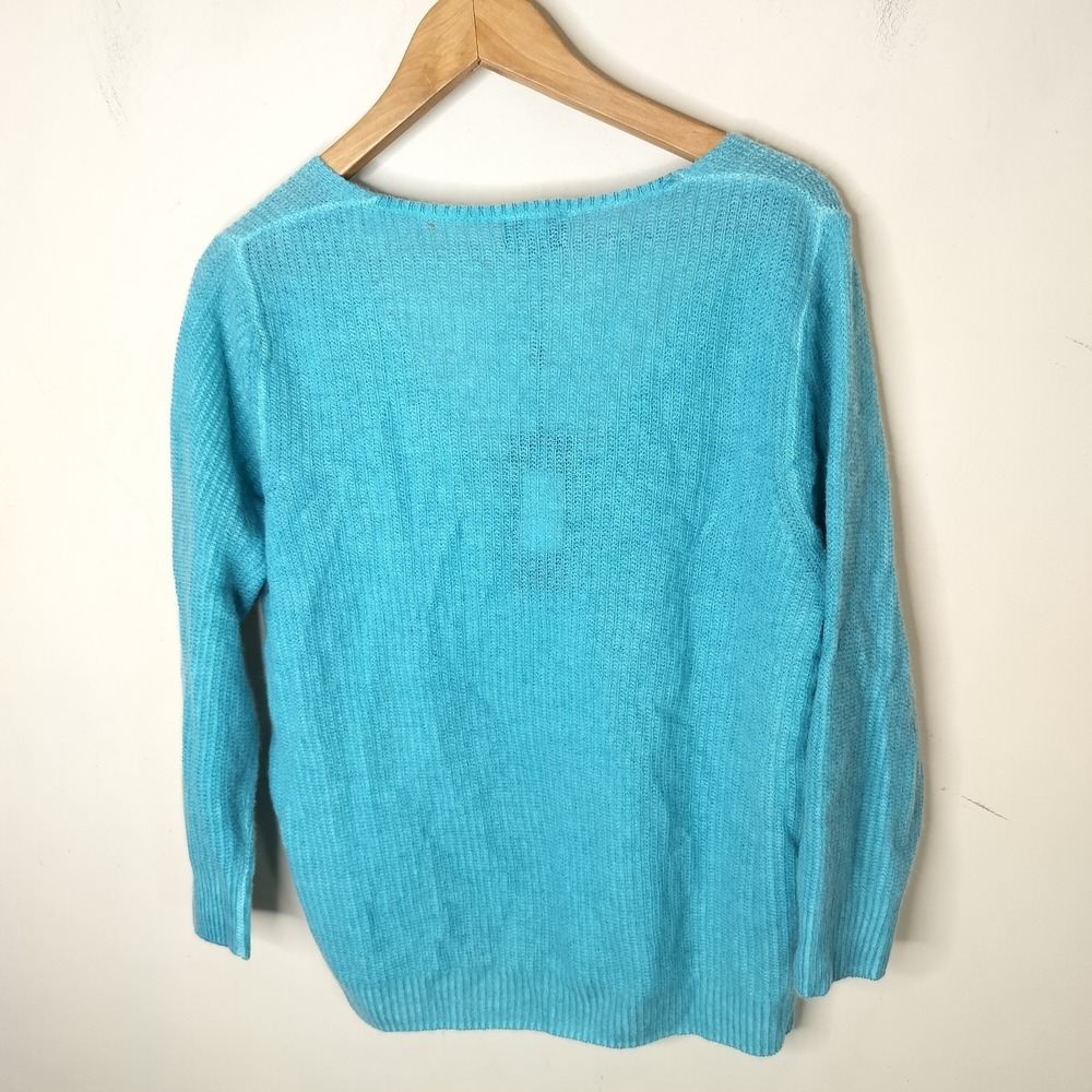 Sweater Sold - Picture 2 of 2
